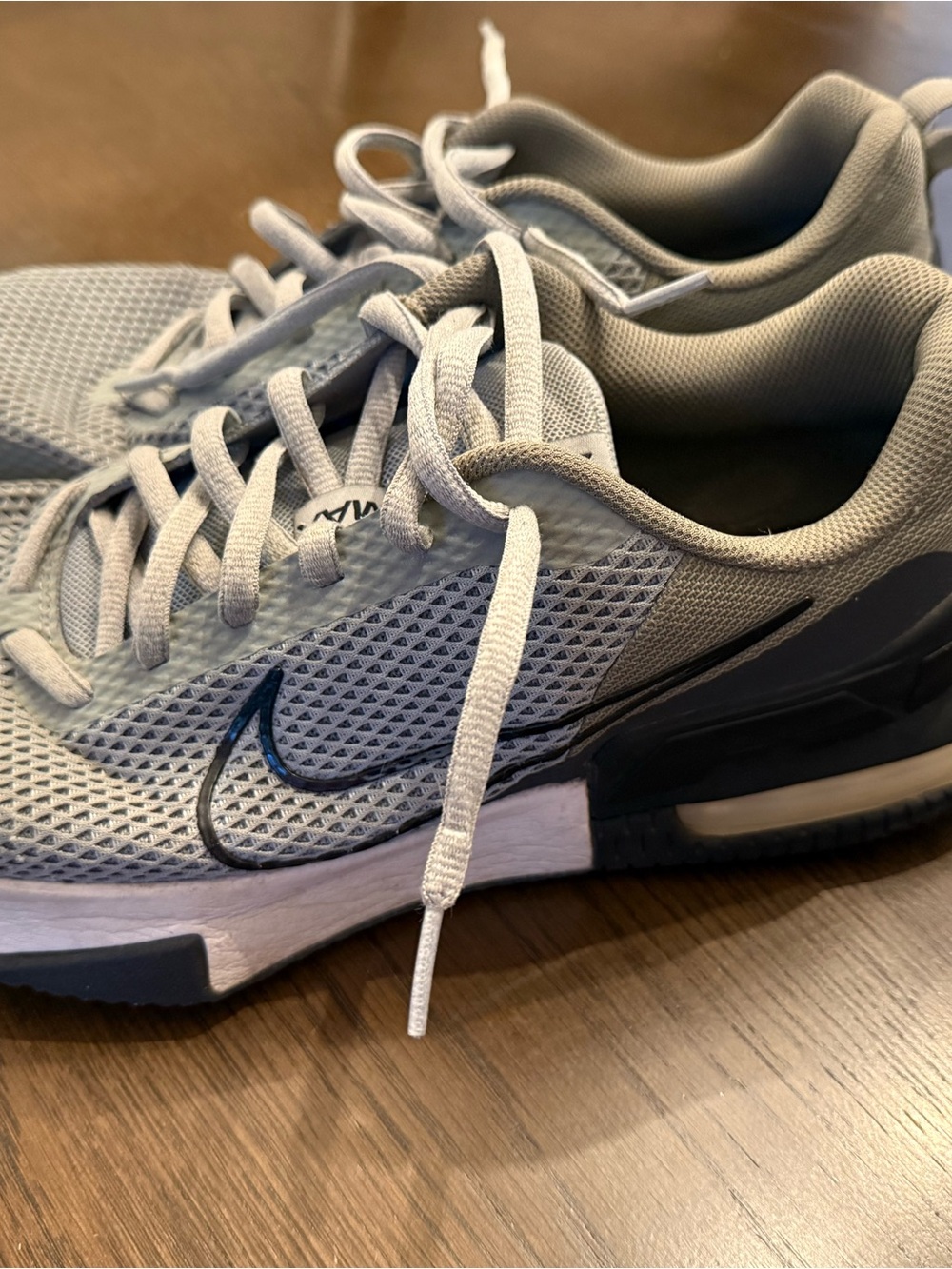 Men’s Size 13 Gray Nike Air Max Alpha Trainer 6 Athletic Shoes